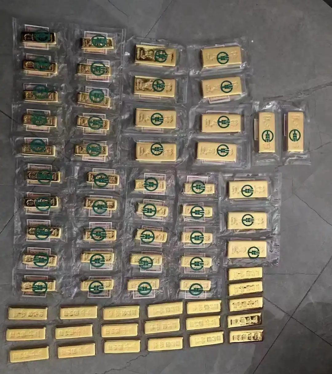 Tịch thu 38 kg vàng, trị giá 53 tỷ đồng trong căn nhà của cặp vợ chồng chuyên bán hàng livestream- Ảnh 2.