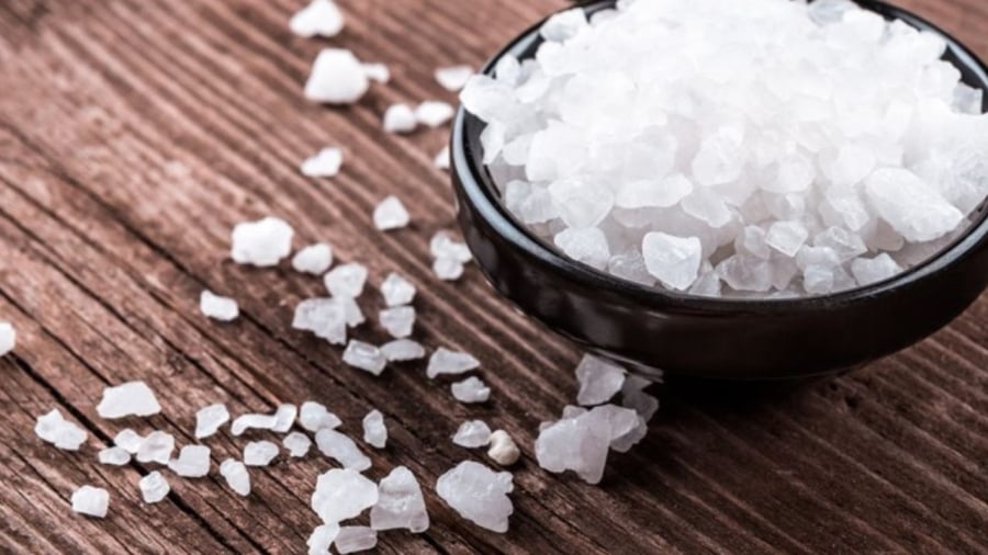 Thèm ăn mặn có thể liên quan tới tuyến thượng thận