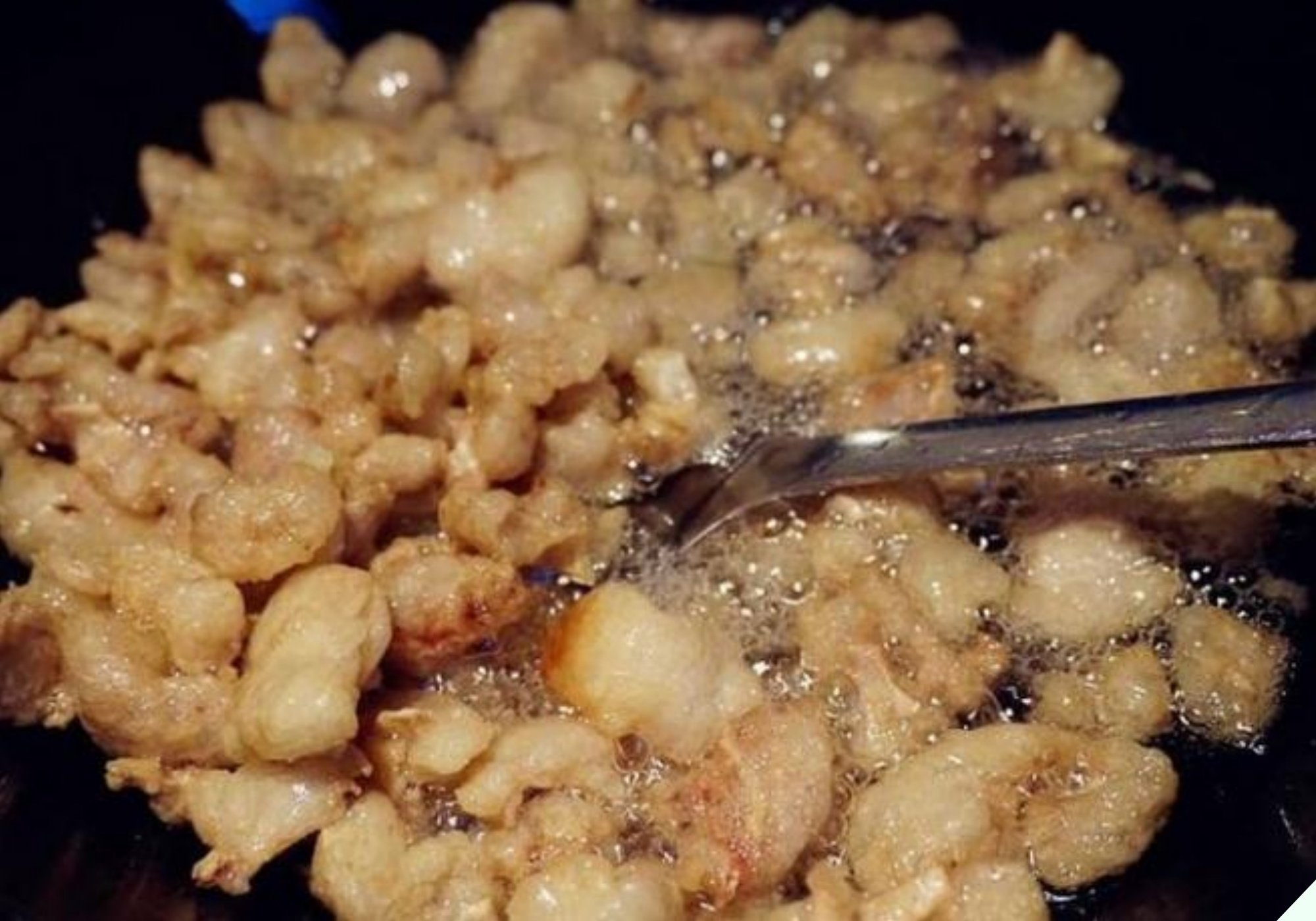 Rán mỡ lợn cứ cho thêm 3 thứ này, mỡ lúc nào cũng trắng phau phau, thơm nức không bị hôi tanh, để cả năm - Ảnh 6.