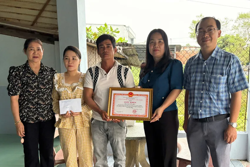 nguoi-dan-ong (2).jpg